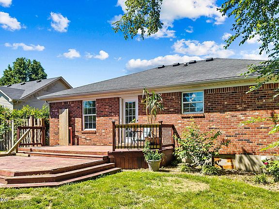 4th image of 278 Aulbern Dr E