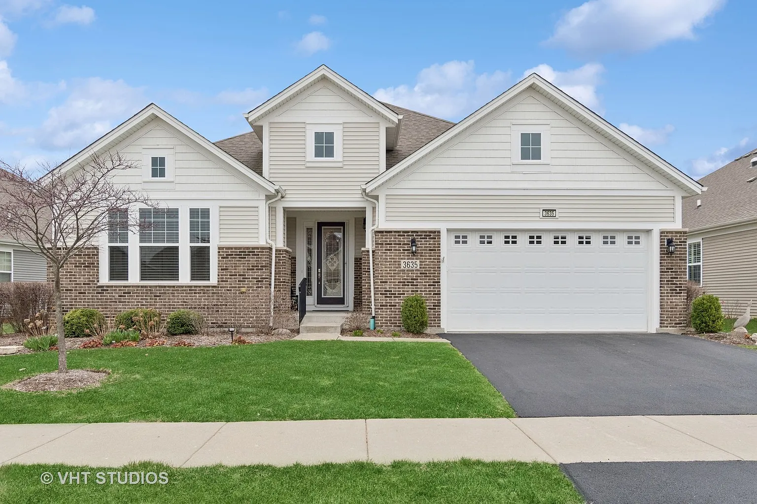 3635 Chesapeake Ln photo 1