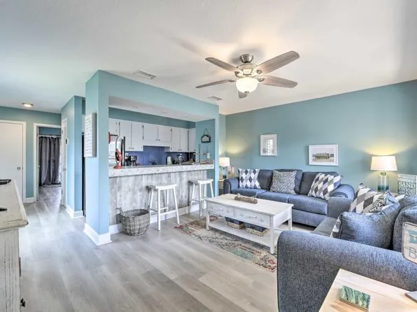 6829 Thomas Dr, Panama City, FL 32408