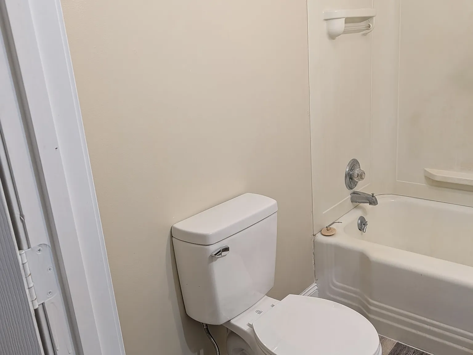 2 bed, $1,300 — Photo 3