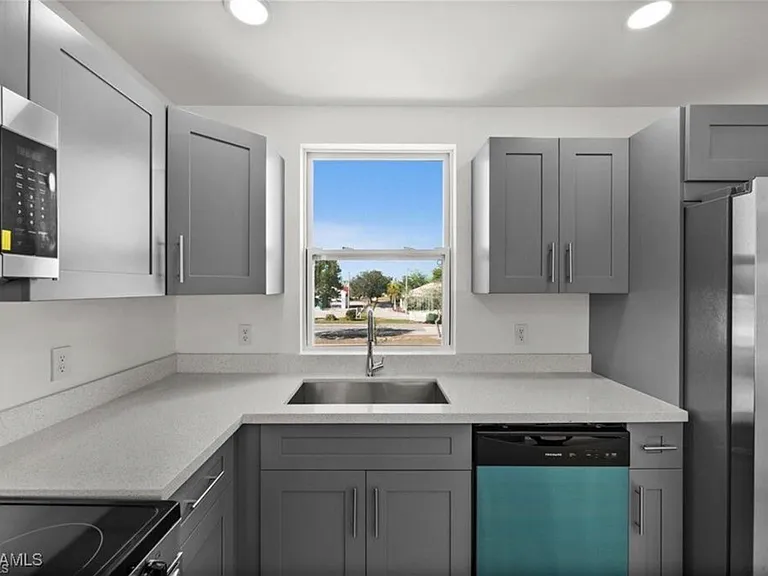 3815 Chiquita Blvd S #201 — Photo 5