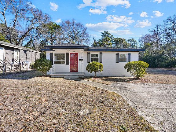 3rd image of 2222 Edgar St