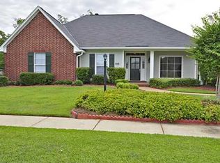 9200 Stonebriar Cir, Shreveport, LA 71115