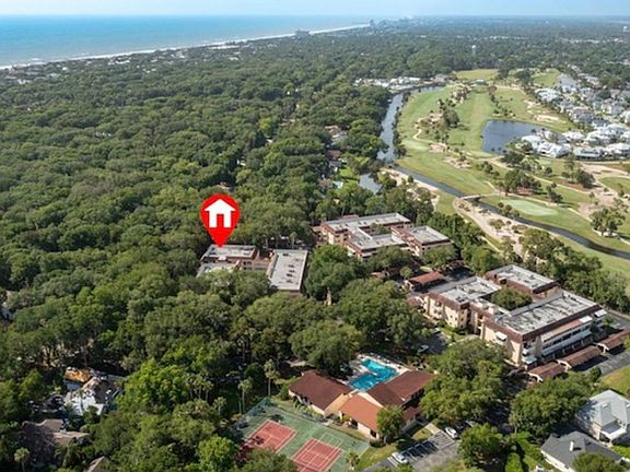 3rd image of 1810 Sevilla Blvd APT 104