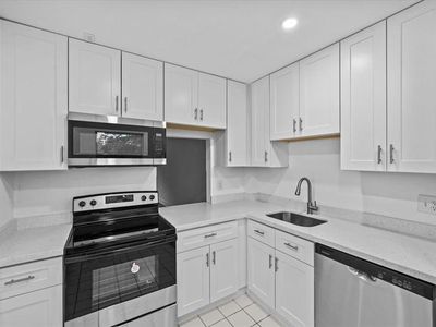 (Undisclosed Address), Hollywood, FL, 33024