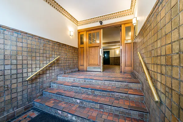 Rented by Balen Real Estate, LLC | media 8