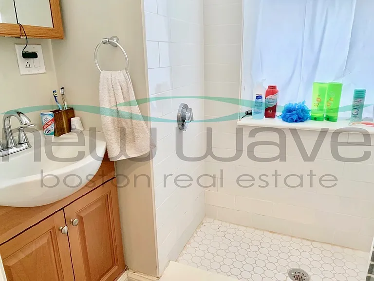 44A Joy St #8 — Photo 7