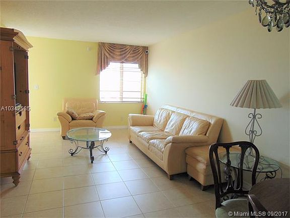 3rd image of 250 180th Dr APT 501