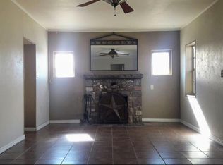 210 Sgt Gonzales Dr, Fort Davis, TX 79734