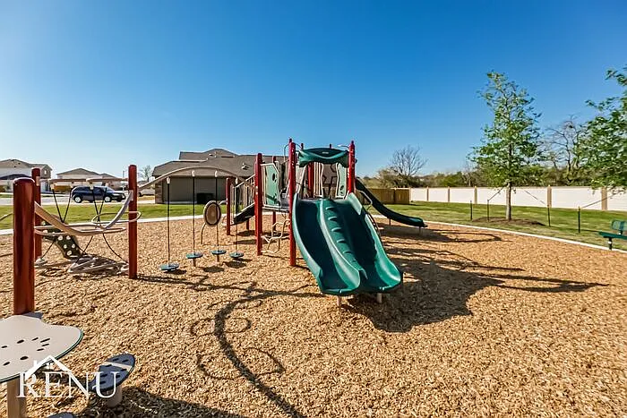 305 Silvercrest Ln — Photo 19