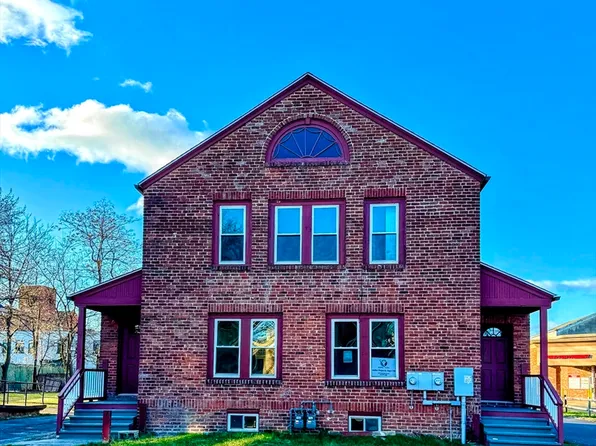 51-51 Bay St #53, Springfield, MA 01109