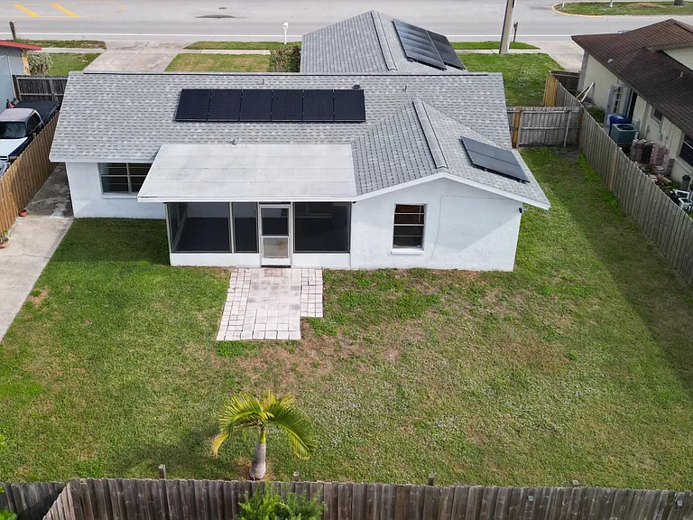 6524 Mauna Loa Blvd — Photo 23