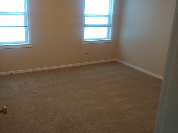 4th image of 19 Highland Ave APT 9