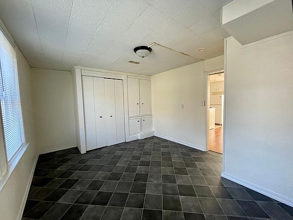 4th image of 4445 S 48th St #4