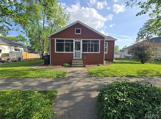 310 E South Ave, Greenville, IL 62246