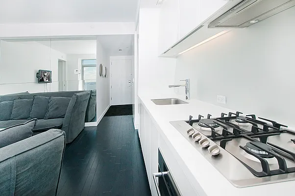 Rented by NOVO | media 28