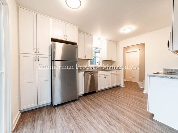 5th image of 736 W 7th Aly #7703345