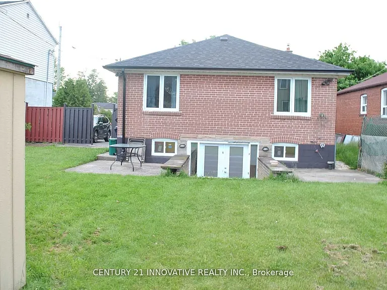 985 Victoria Park Ave #1 — Photo 10