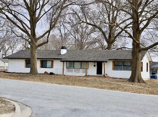 600 SE 4th St, Lees Summit, MO 64063