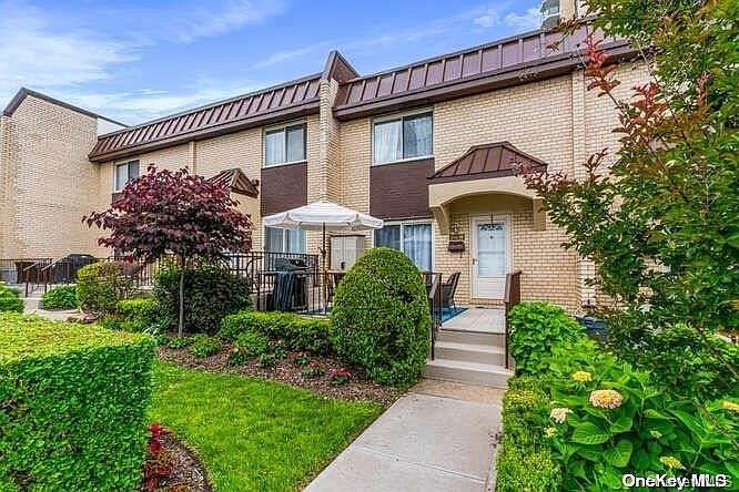 1st image of 215-19 23rd Avenue #TH8