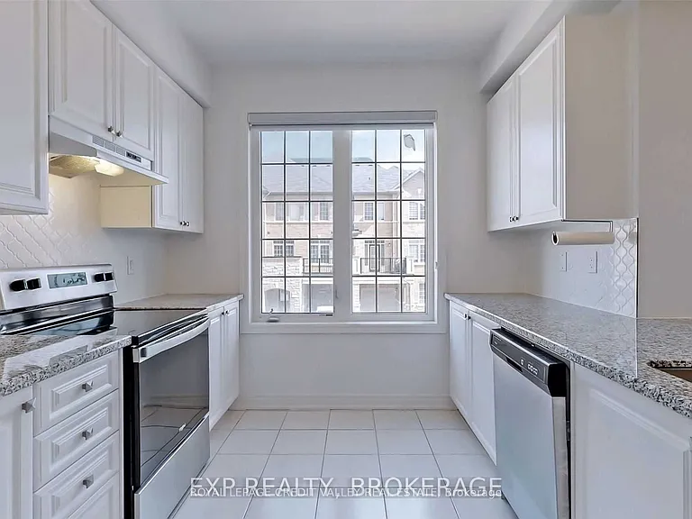 4 Haymarket Dr — Photo 7