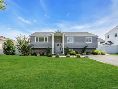2777 Len Drive, Bellmore, NY, 11710