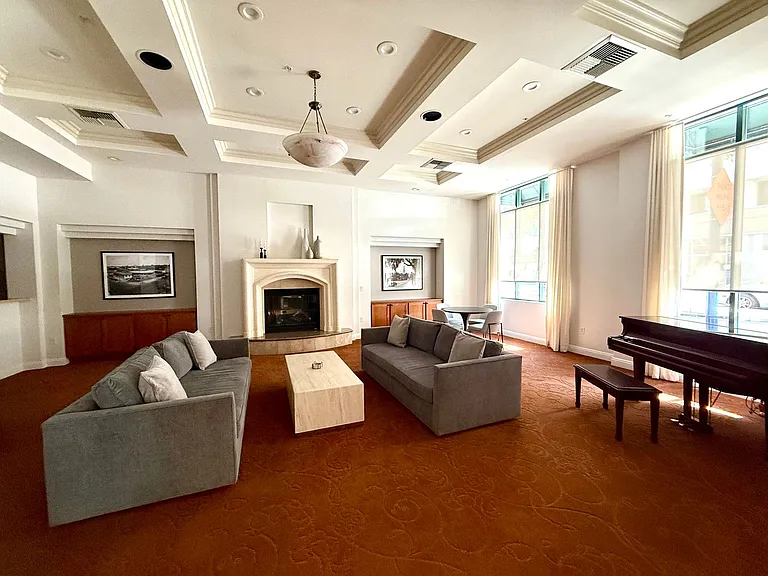 2400 5th Ave #219 — Photo 37