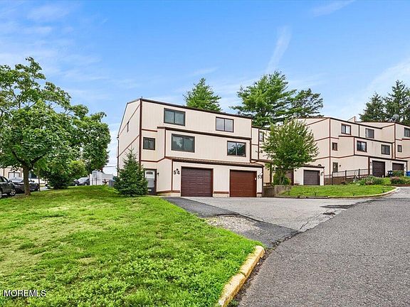 4th image of 53 Ellen Heath Drive #53