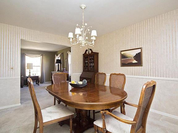 5th image of 1845 Onaway Dr SE