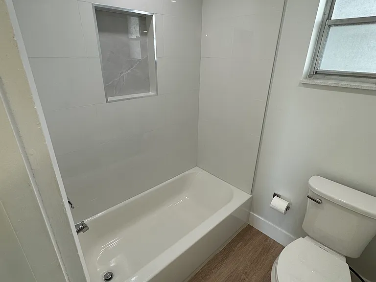 1400 SW 27th Ave #703 — Photo 8