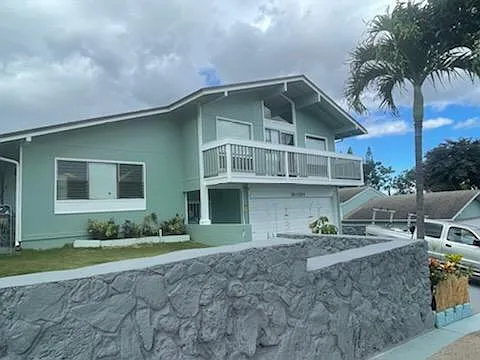 4 bed, 1296 sqft, $4,500 — Photo 1