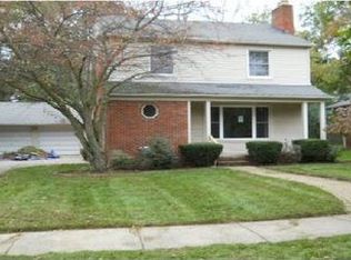 574 Argyle Blvd, Birmingham, MI 48009