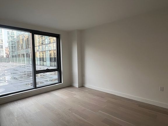 5th image of 144-49 Northern Blvd #210