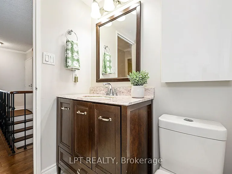 1300 Marlborough Ct #534 — Photo 33