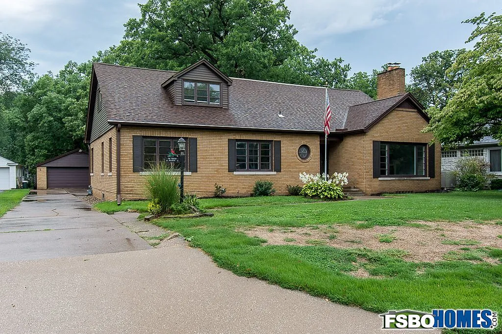 14 Hillcrest Ct photo 1