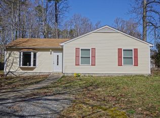 6246 Shady Ln, Gloucester, VA 23061