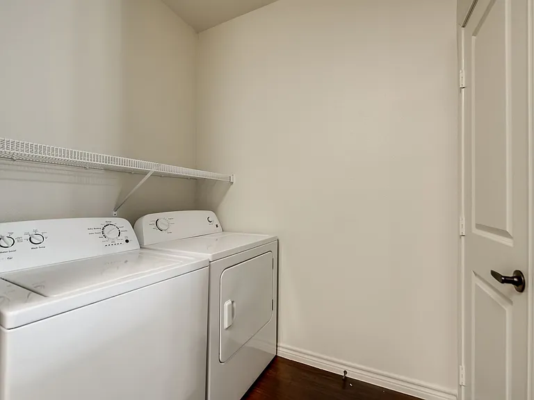 Majors Place — Photo 30