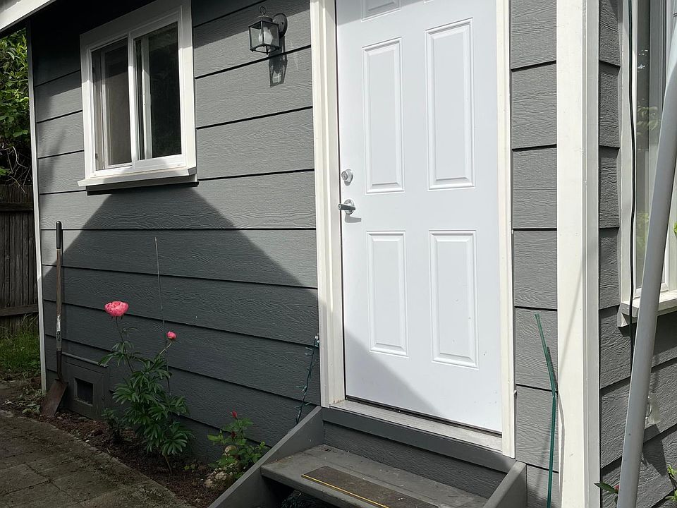 1st image of 11350 28th Ave NE Unit B