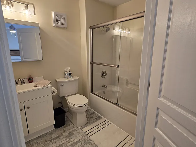 490 Barnett Shoals Rd #304 — Photo 18