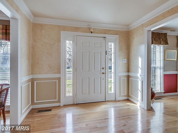 3rd image of 2654 Meadow Hall Dr