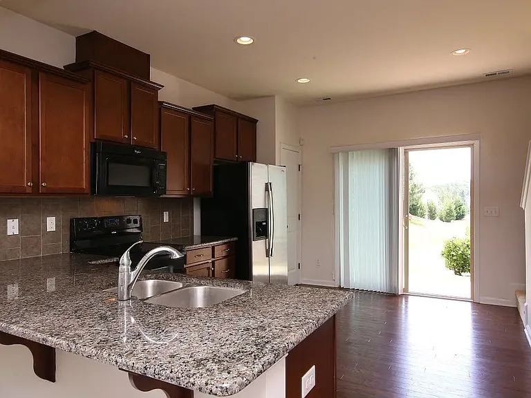 217 Mount Evans Dr — Photo 7