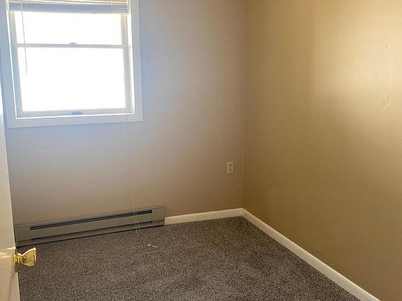 4th image of 16 W Lemon St APT 3