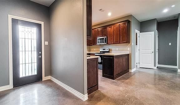 3rd image of 301 W Neale St
