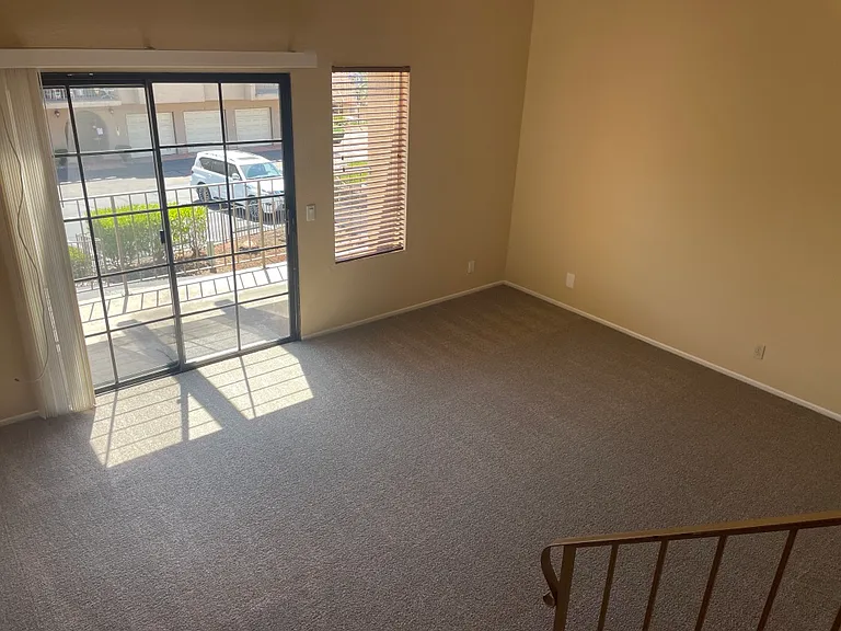 1038 Grape St — Photo 7