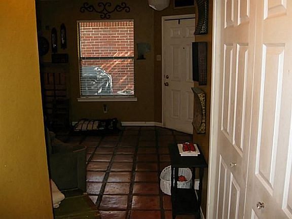 3rd image of 2032 Pheasant Dr