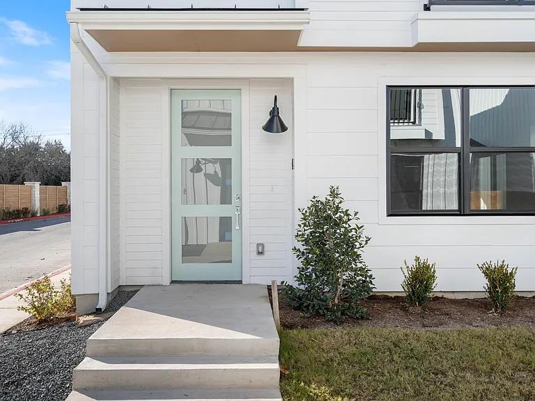 7601 Cooper Ln #4 — Photo 3