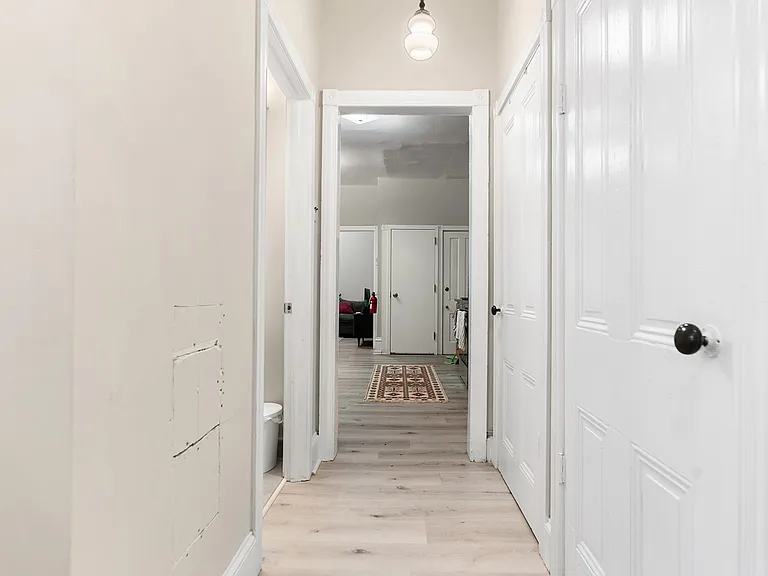 637 N 32nd St #1 — Photo 8
