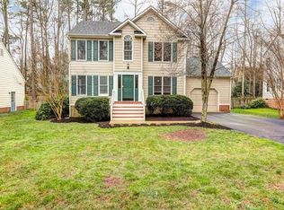 5700 Saddle Hill Dr, Midlothian, VA 23112