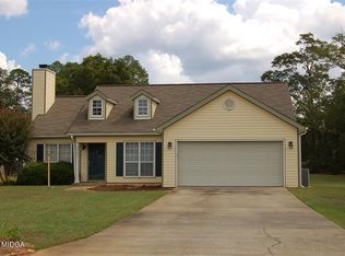103 Autumn Woods Dr, Warner Robins, GA 31088
