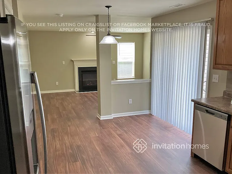 1002 Bridleside Dr — Photo 4